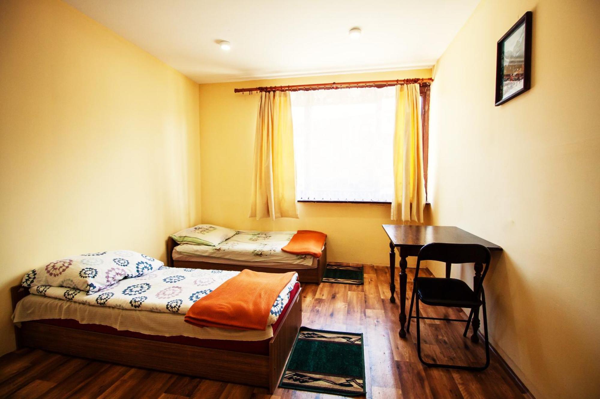 Kremenaros Hostel Ustrzyki Gorne Room photo